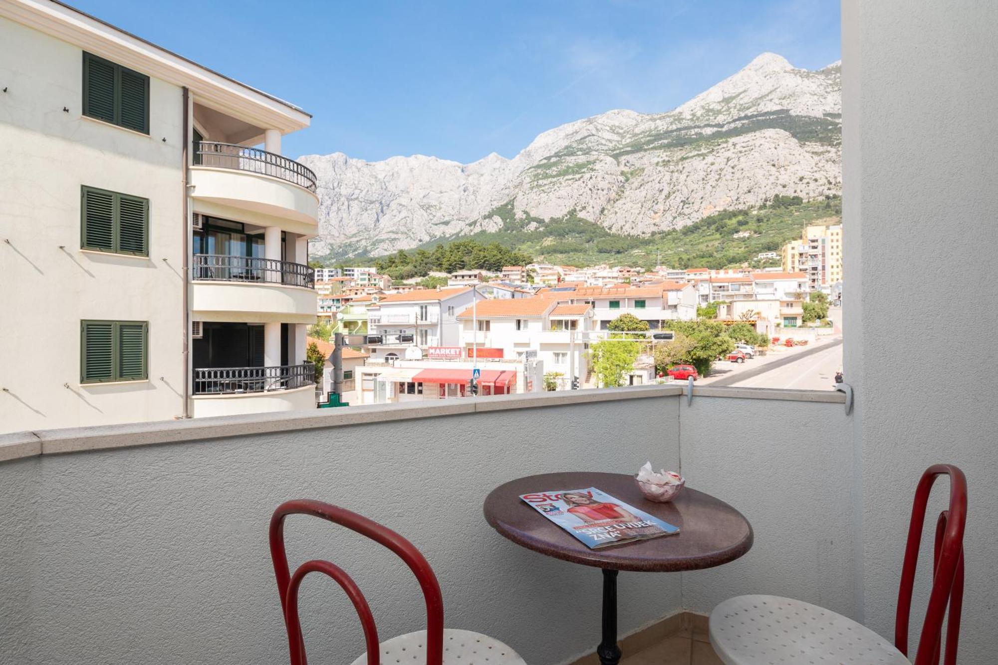 Apartments Near Central Beach With Free Parking Makarska Quarto foto
