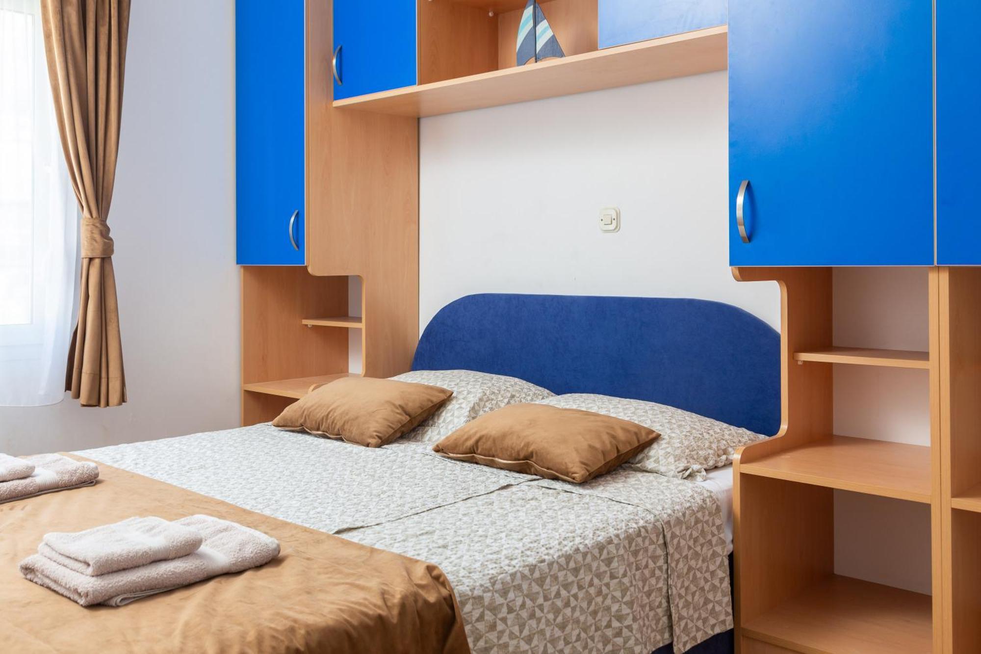 Apartments Near Central Beach With Free Parking Makarska Quarto foto