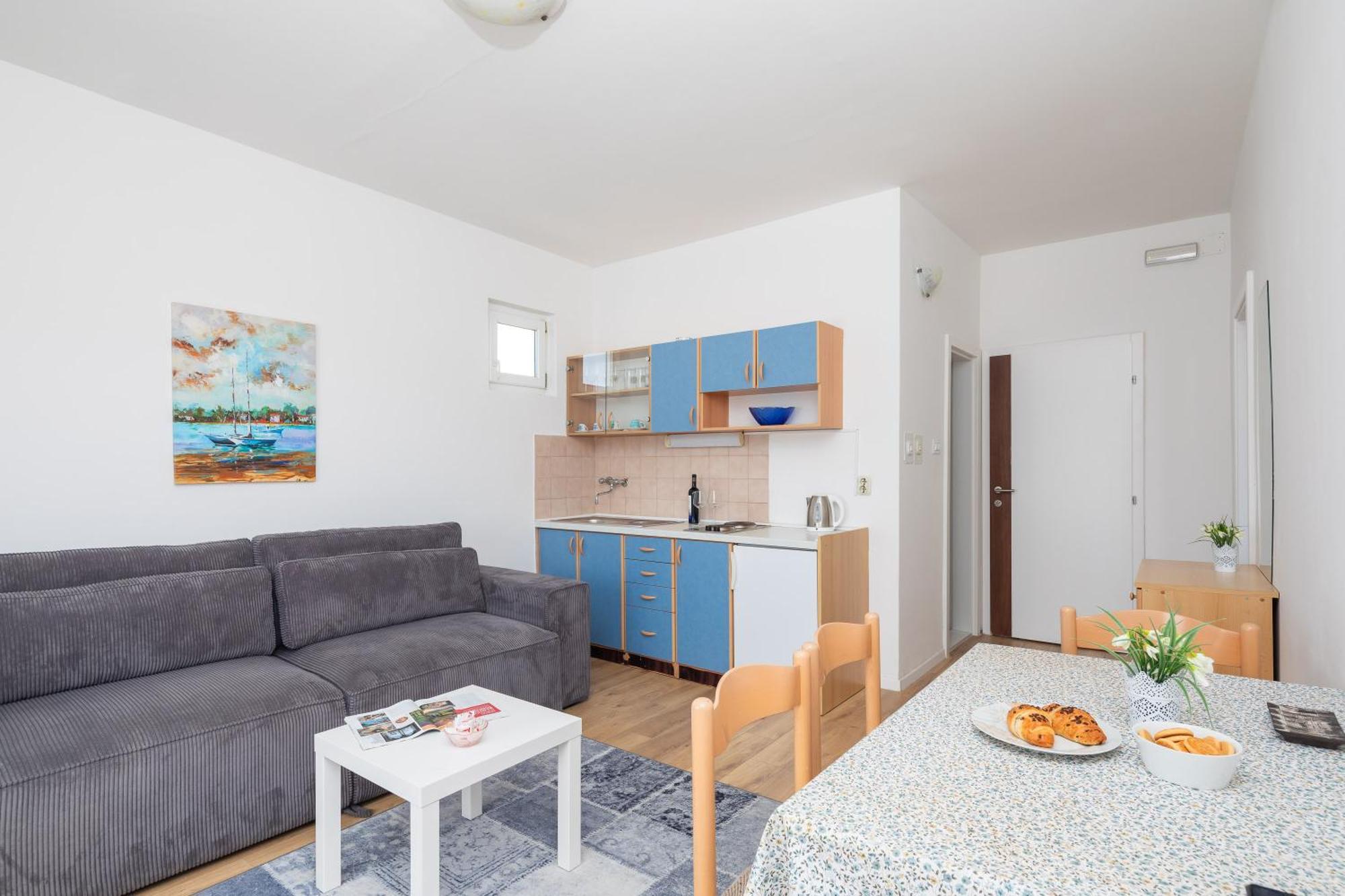 Apartments Near Central Beach With Free Parking Makarska Quarto foto